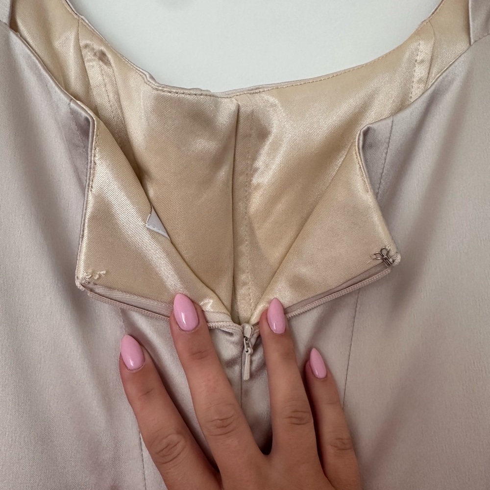 Revelry Dress- Whitney Satin in Soft Champagne - Picture 4 of 6